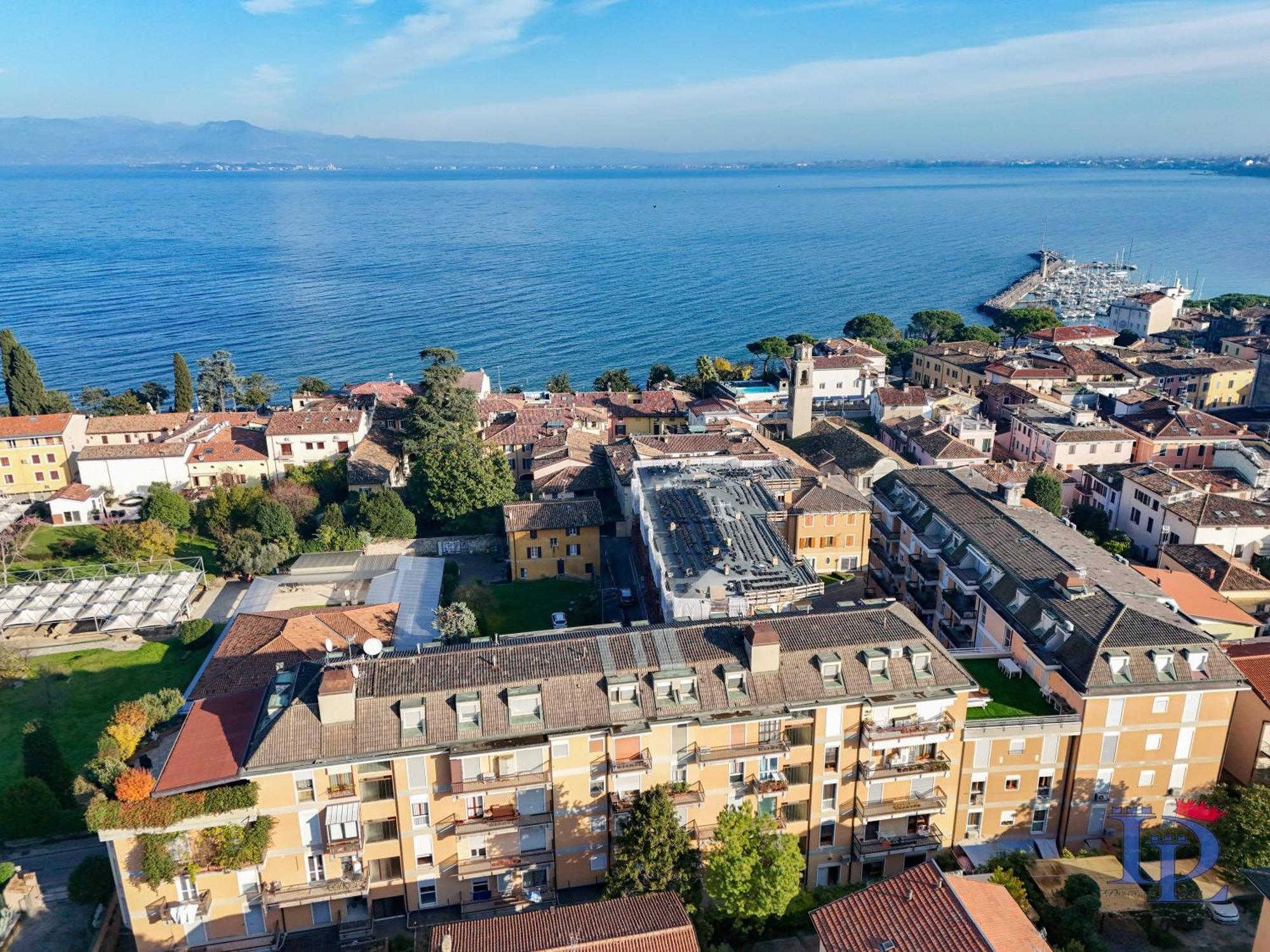 Desenzanoloft Official Partner Marriott Homes & Villas -Ciao Lago Family Apartment Desenzano del Garda Exterior photo